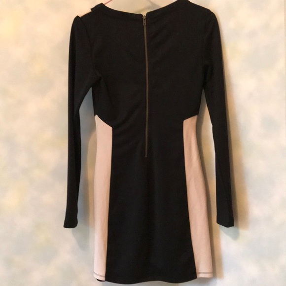 Lucca Couture dress - Picture 2 of 4